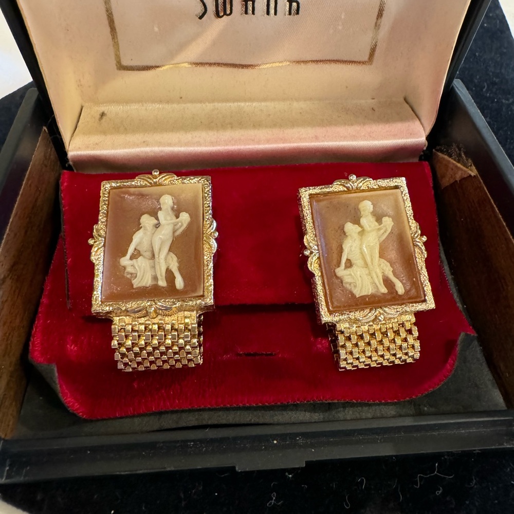 Swank vintage cameo cuff links